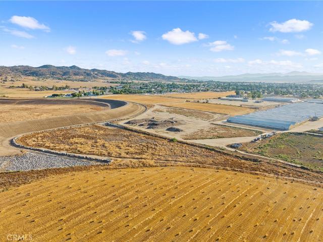 Land for sale in Nuevo, California