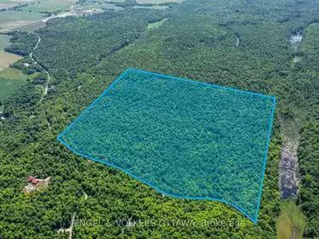 House for sale in Pakenham, Mississippi Mills