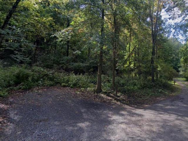 Land for sale in Bredinville, Butler Township