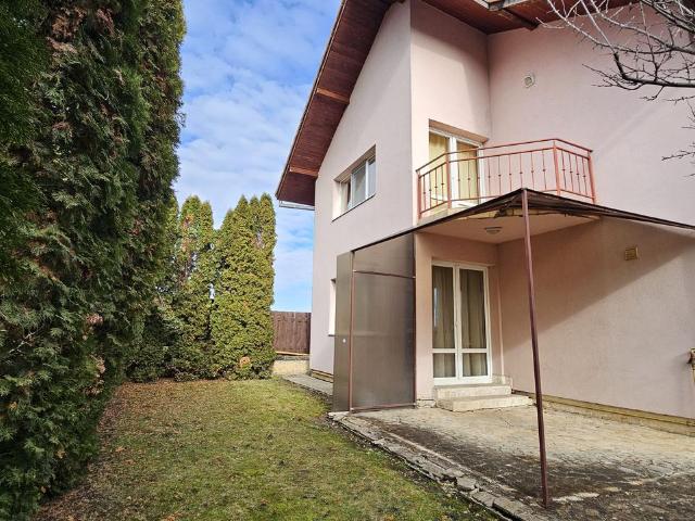 Casă vânzări