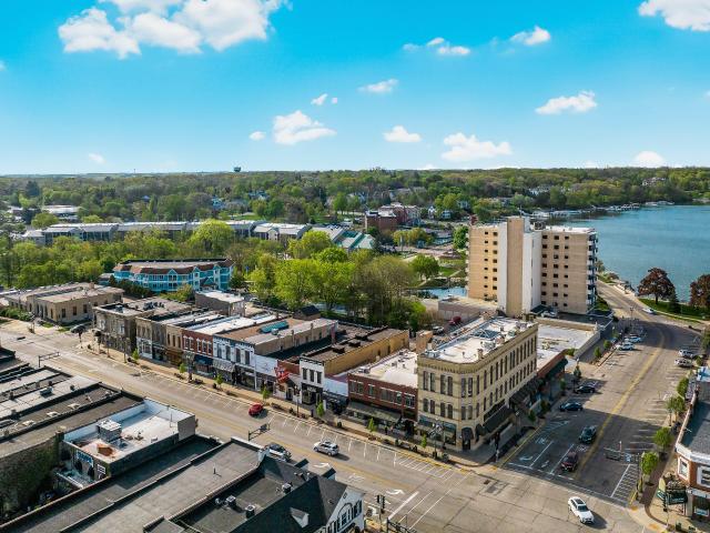 Commercial for sale in Lake Geneva, Wisconsin
