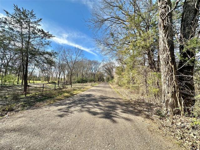 Land for sale in Como, Texas