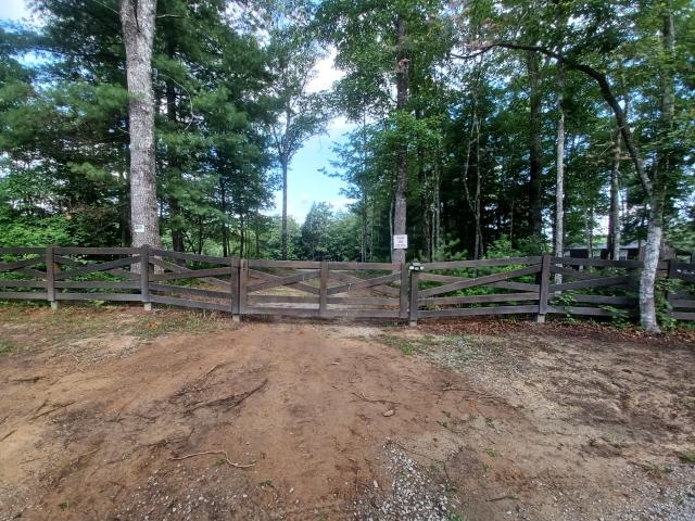 Land for sale in Spruce Creek, Jamestown
