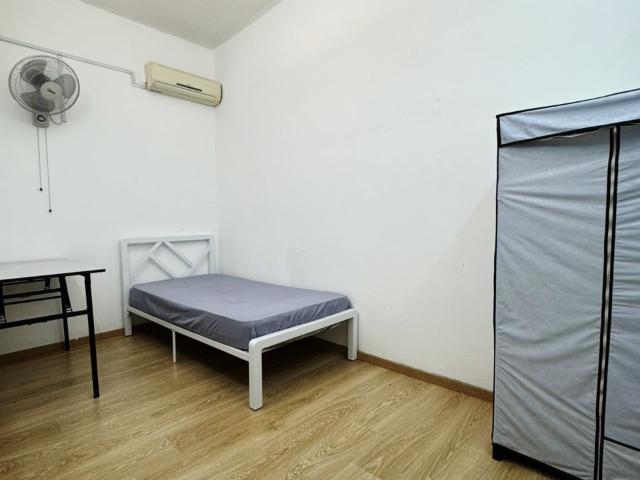 Room for rent in Petaling, Damansara Damai