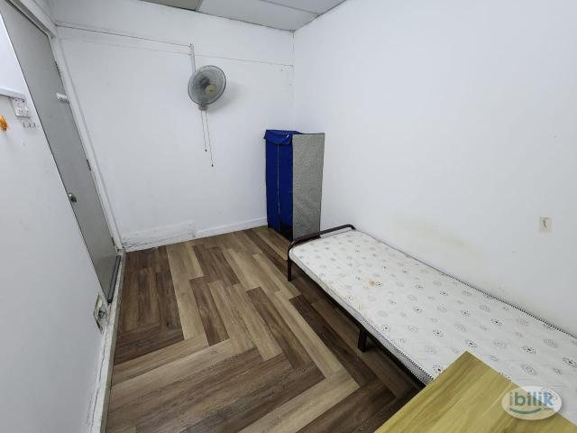 Room for rent in Petaling, Damansara Damai