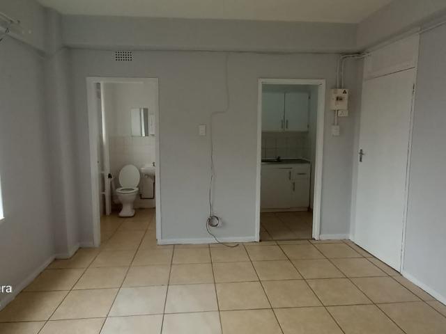 Apartment for rent in Hillbrow, Johannesburg