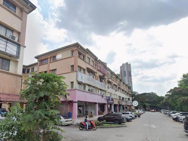 Apartment for sale in Petaling, Damansara Damai