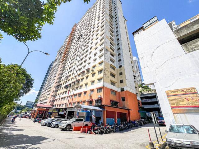 Apartment for sale in Petaling, Damansara Damai