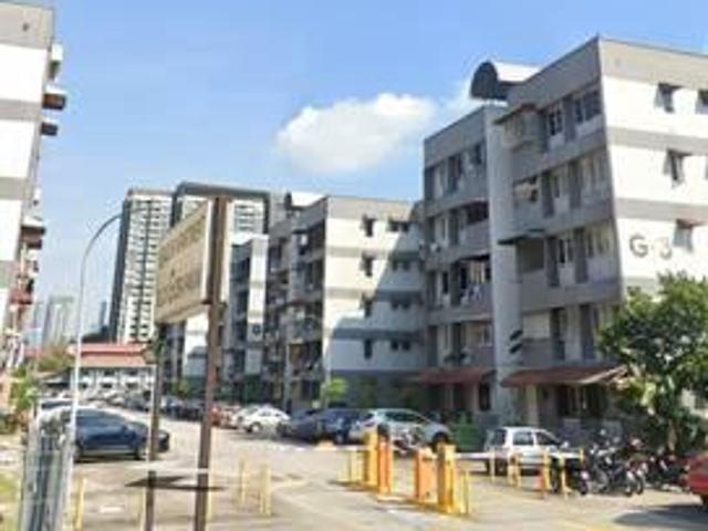 Apartment for sale in Desa Pandan
