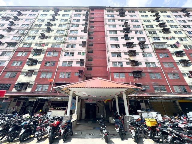 Flat for sale in Petaling, Damansara Damai