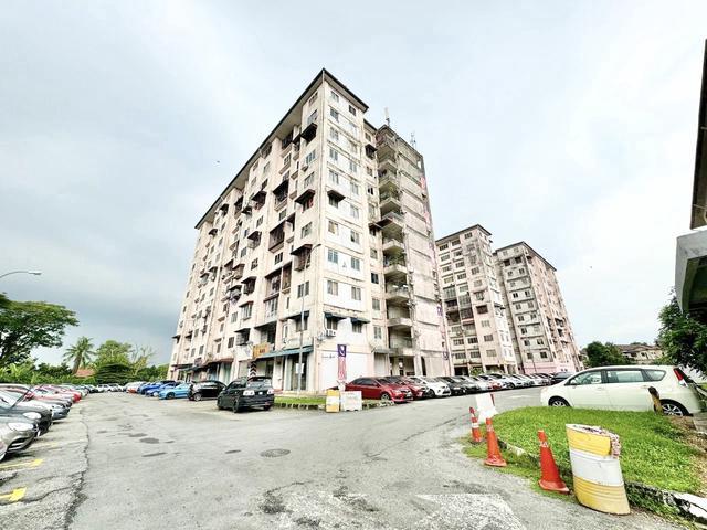 Apartment for sale in Kajang, Langat