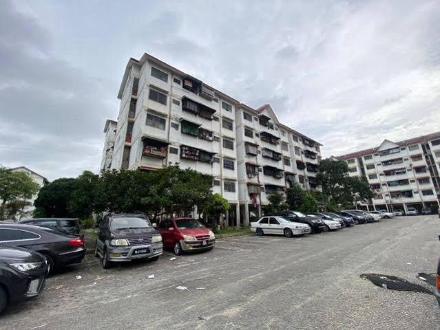 Flat for sale in Petaling, Damansara Damai