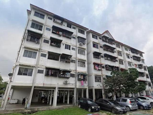 Flat for sale in Petaling, Damansara Damai