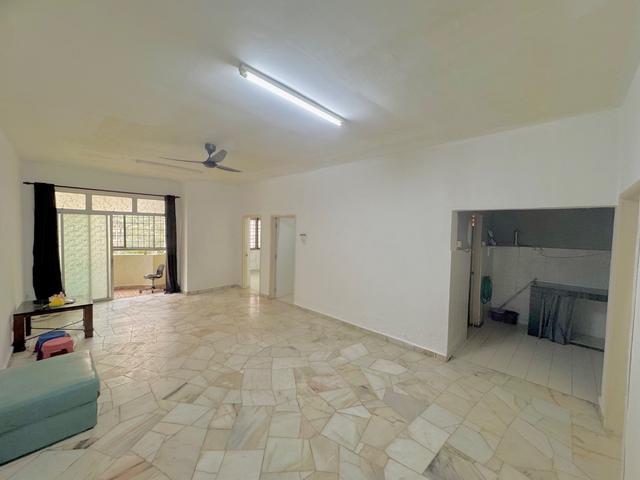 Apartment for sale in Petaling, Damansara Damai