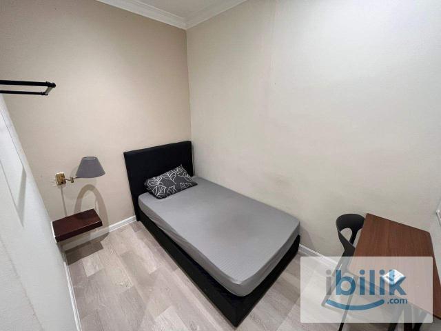 Room for rent in Taman Melawati, Selangor