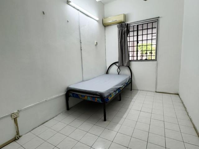 Room for rent in Petaling, Damansara Damai