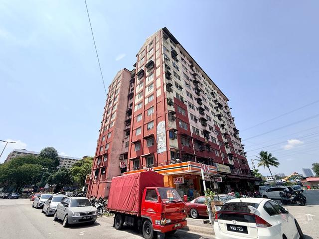 Flat for sale in Petaling, Damansara Damai