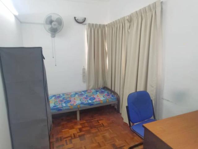 Room for rent in Petaling, Damansara Damai