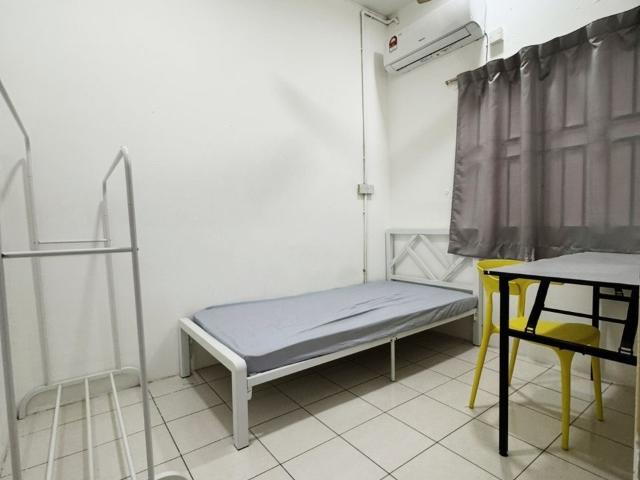 Room for rent in Petaling, Damansara Damai
