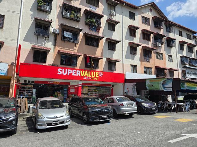 Apartment for sale in Petaling, Damansara Damai