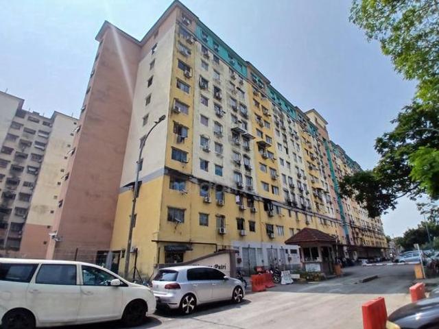 Apartment for sale in Petaling, Subang Jaya