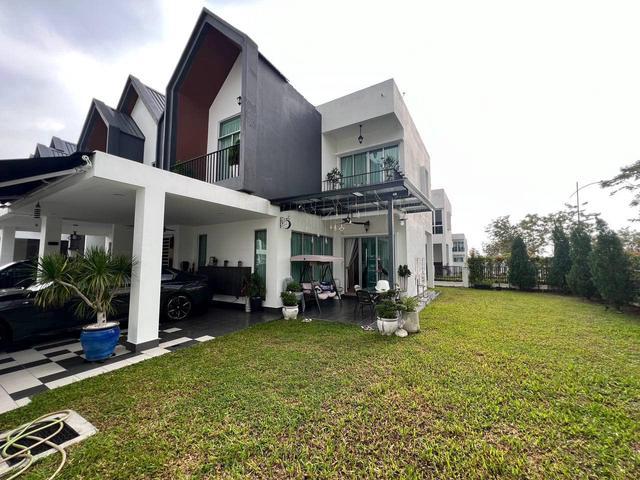Terraced House for sale in Tanjong Sepat, Selangor
