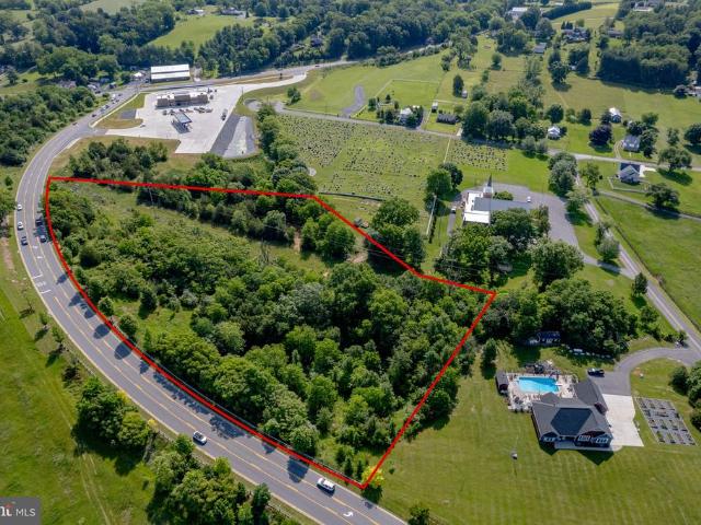 Land for sale in Broadway