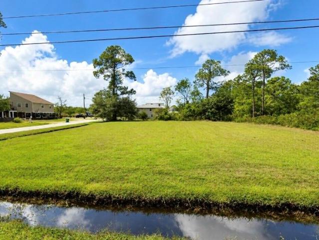 Land for sale in Bay Saint Louis, Mississippi