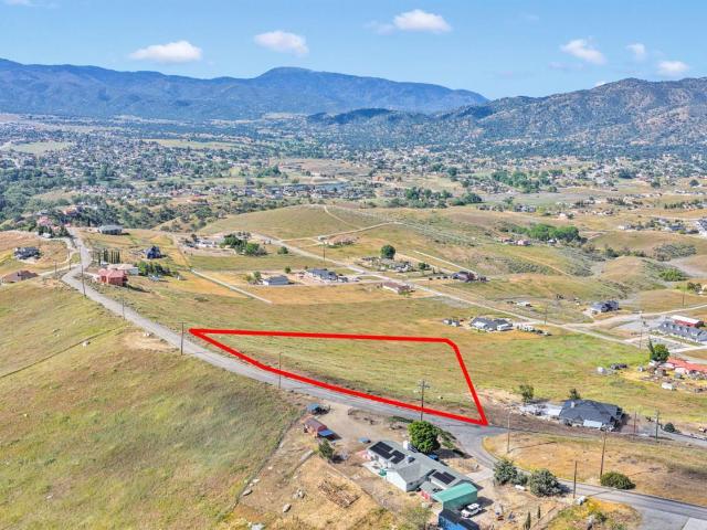 Land for sale in Tehachapi, California