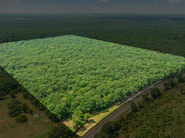 Property for sale in Deport, Texas