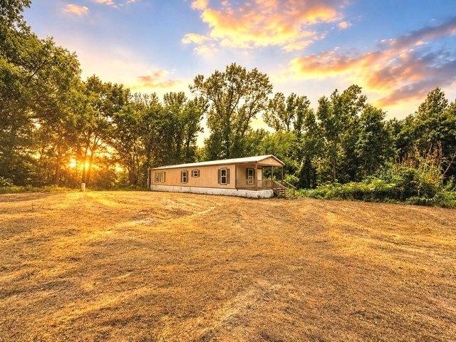 House for sale in Palestine, Texas
