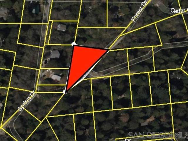 Land for sale in Cedarpines Park, California