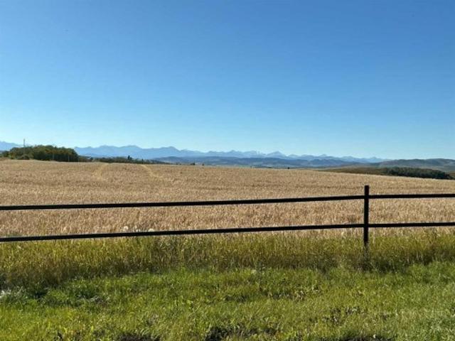House for sale in Alberta