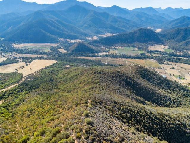 Land for sale in Grants Pass