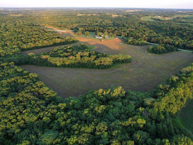 Farm for sale in Mystic, Iowa
