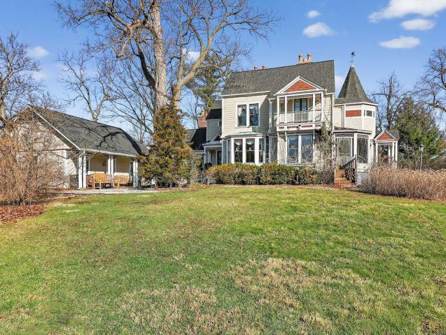 House for sale in Downers Grove, Illinois