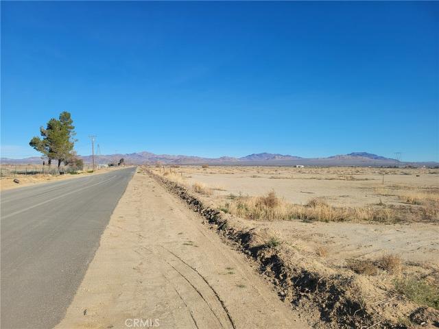 Land for sale in Lucerne Valley, California