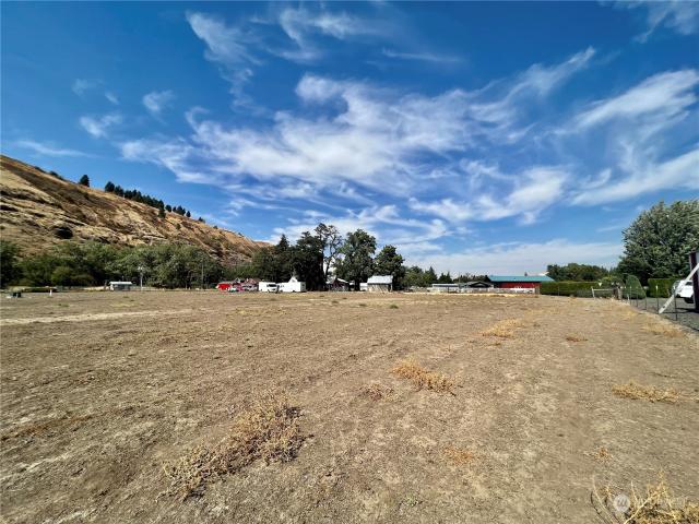 Land for sale in Dayton, Washington