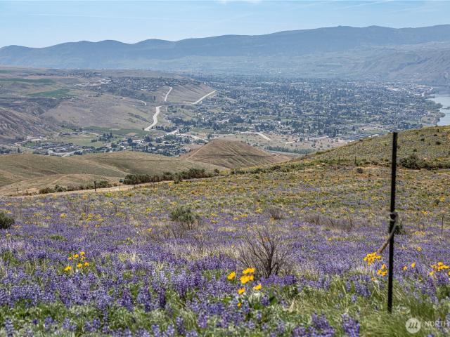 Land for sale in Wenatchee, Washington