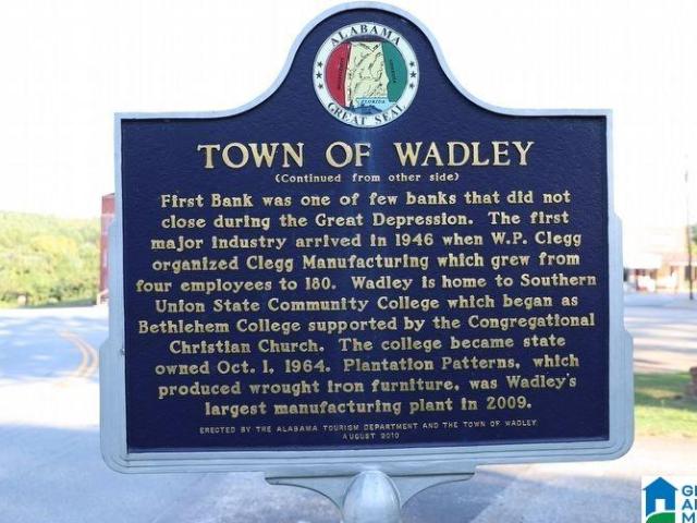 Commercial for sale in Wadley
