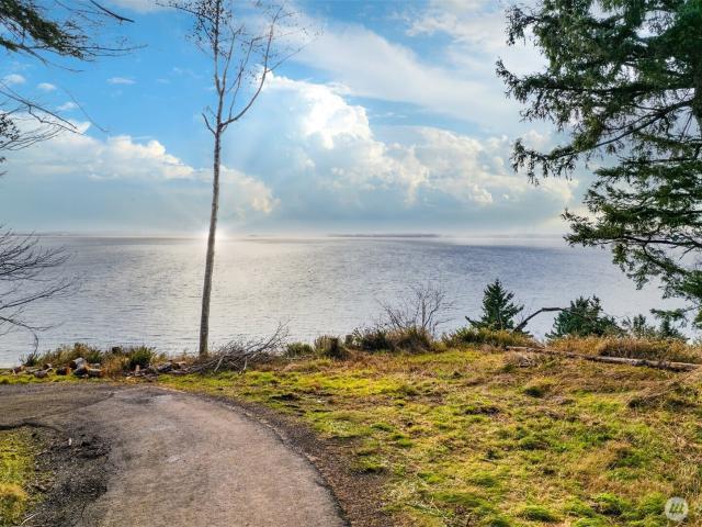 Land for sale in Chinook, Washington