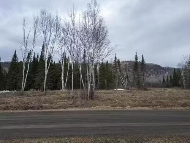 House for sale in Neebing, Ontario