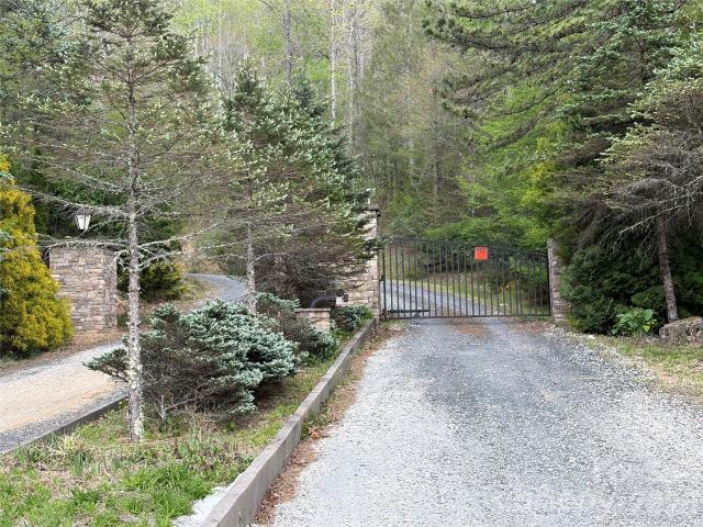 Land for sale in Yancey, North Carolina