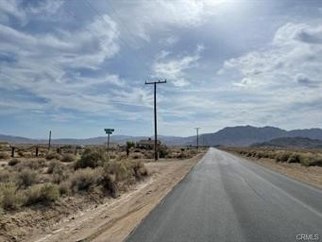 Land for sale in Lucerne Valley, California