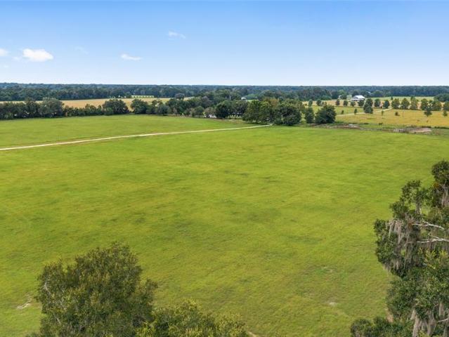 Property for sale in Anthony, Florida