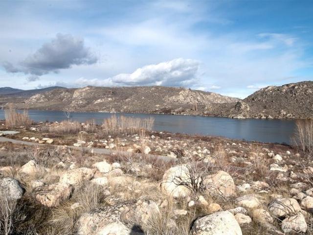 Land for sale in Pateros, Washington