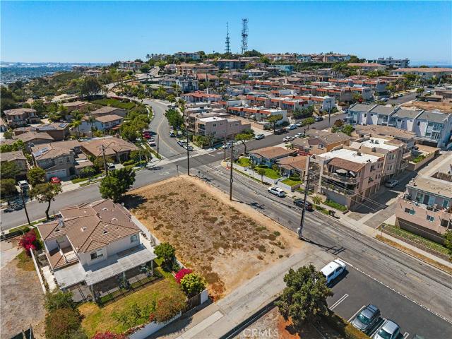 Land for sale in Signal Hill, California