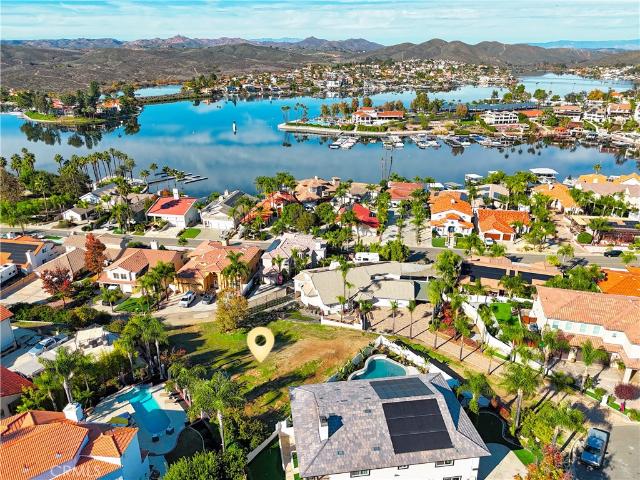 Land for sale in Canyon Lake, California