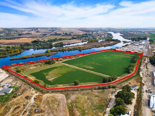 Property for sale in Homedale, Owyhee County