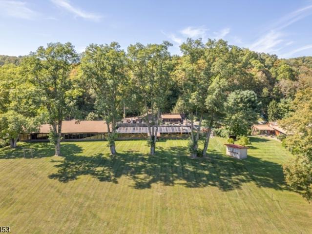 House for sale in Layton, New Jersey